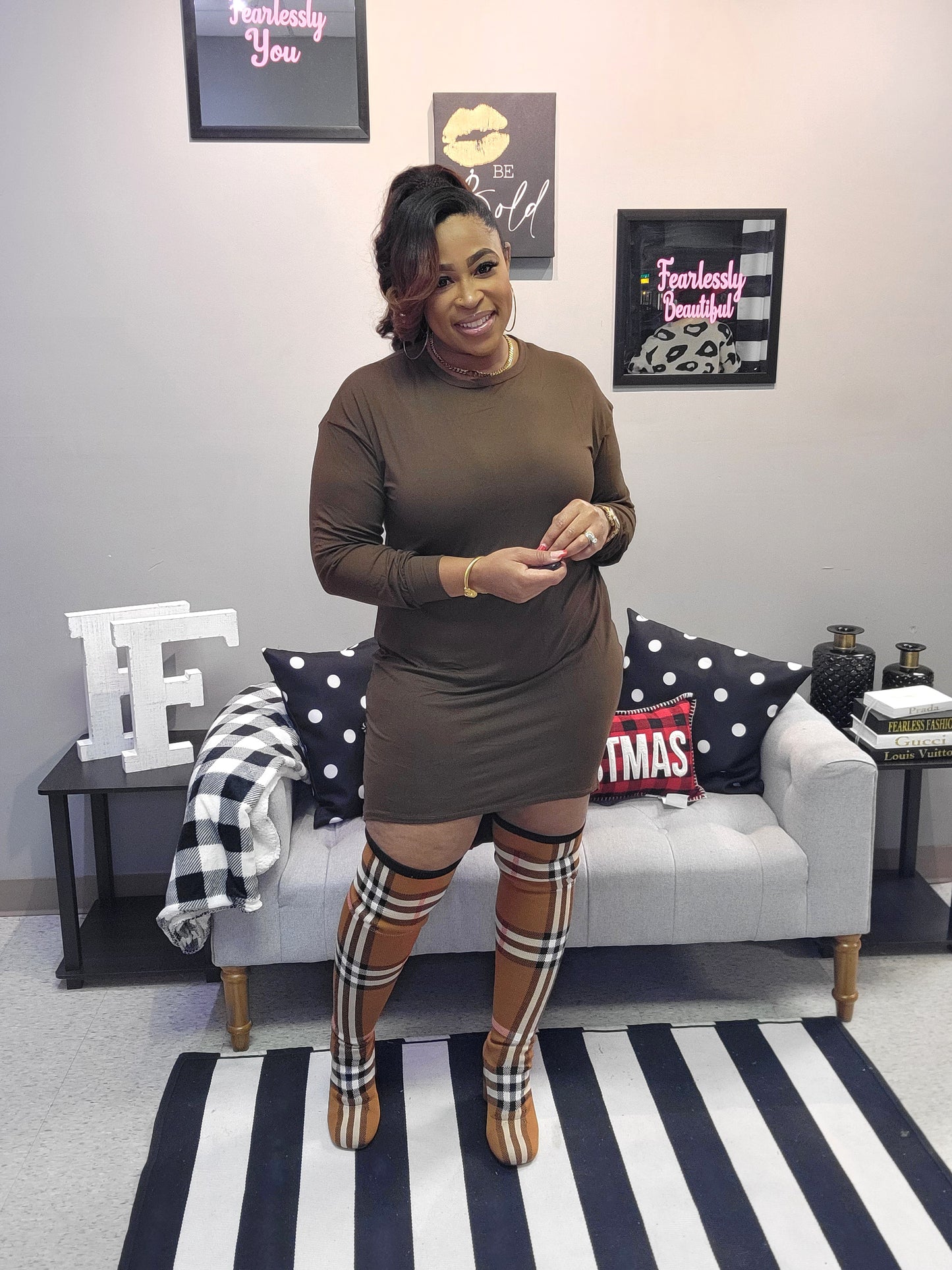 I'm That Chick (Brown)