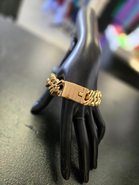 Really Extra (Bracelet)